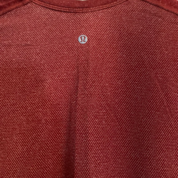 Lululemon men’s workout shirt - Picture 5 of 5